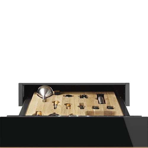 Cajón sommelier Smeg CPS615NR